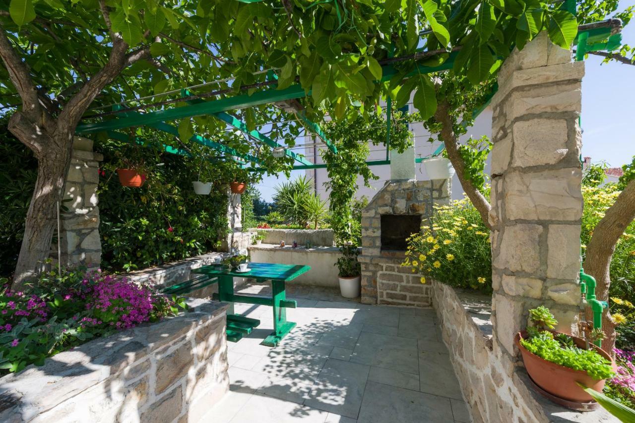 Apartments Nada Bol Zewnętrze zdjęcie